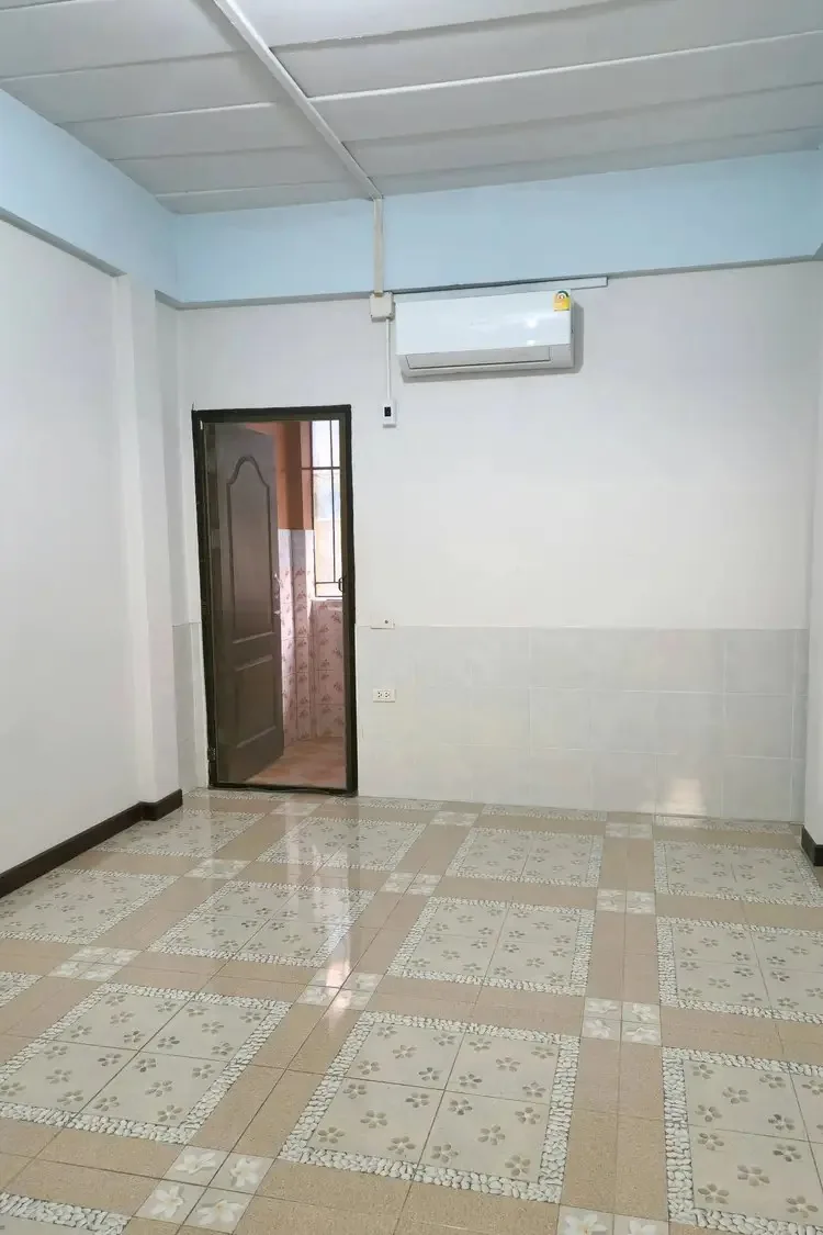 Rental listing photo in Thailand Rental listing photo in Thailand