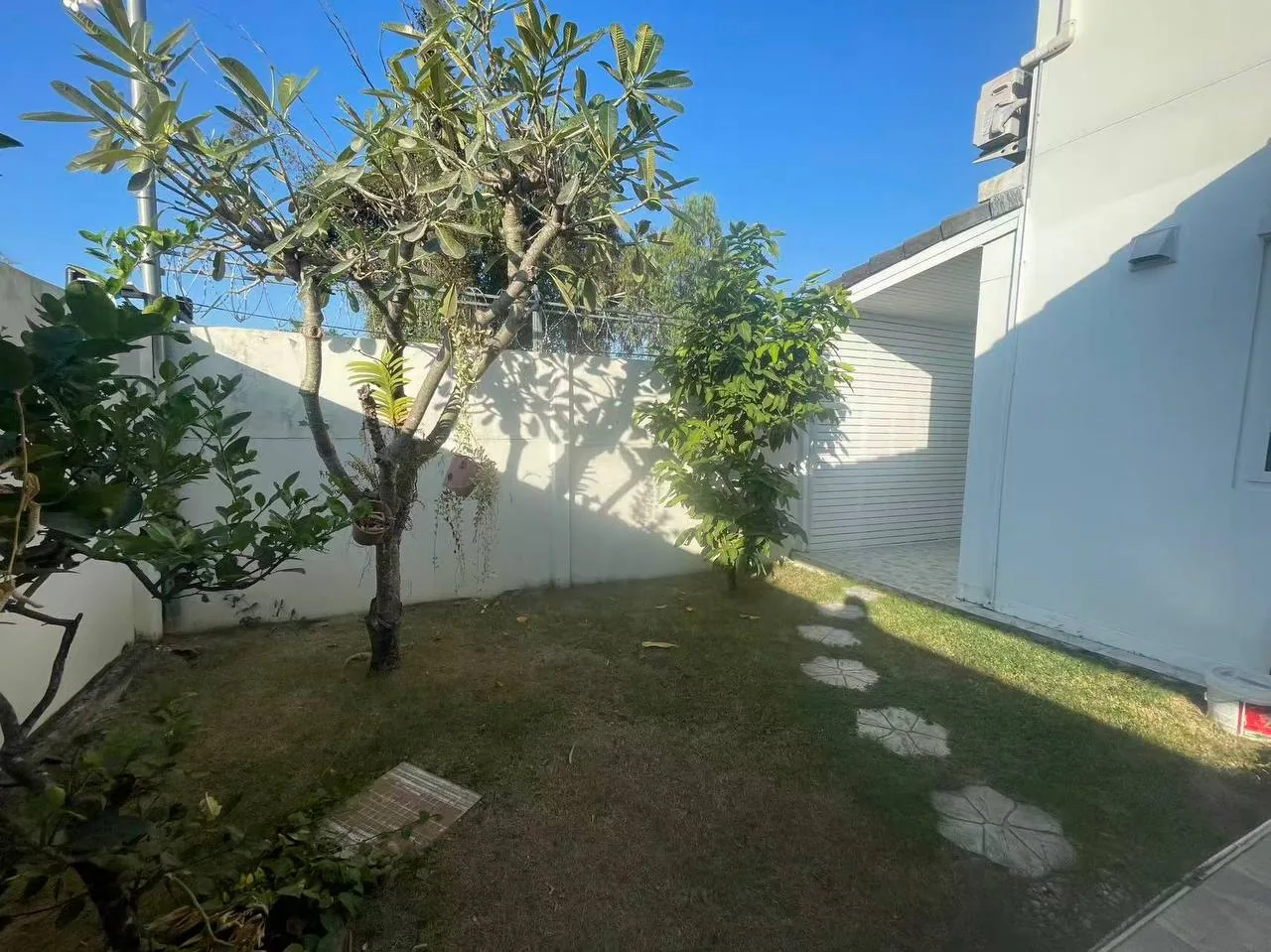 Rental listing photo in Thailand Rental listing photo in Thailand