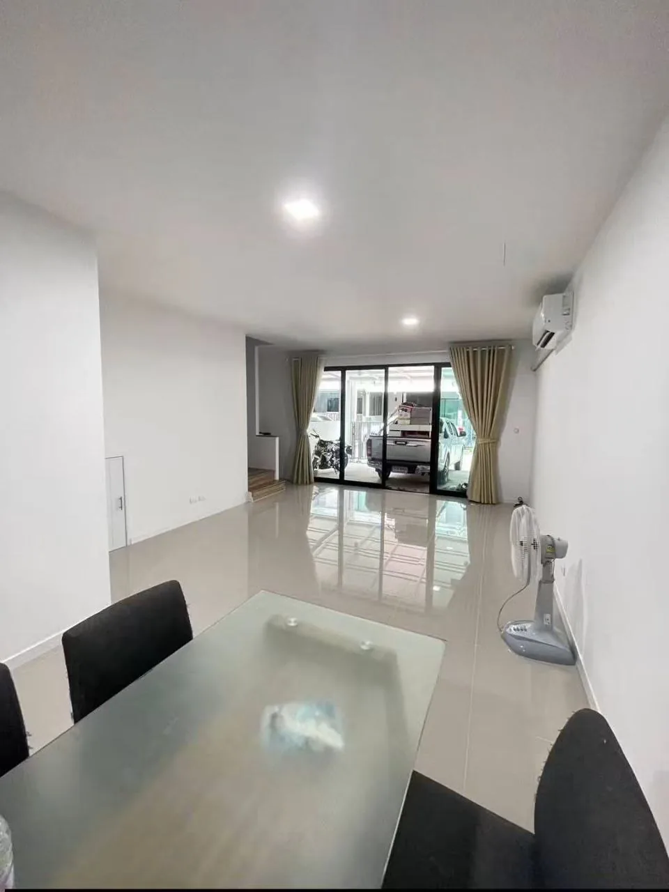 Rental listing photo in Thailand Rental listing photo in Thailand