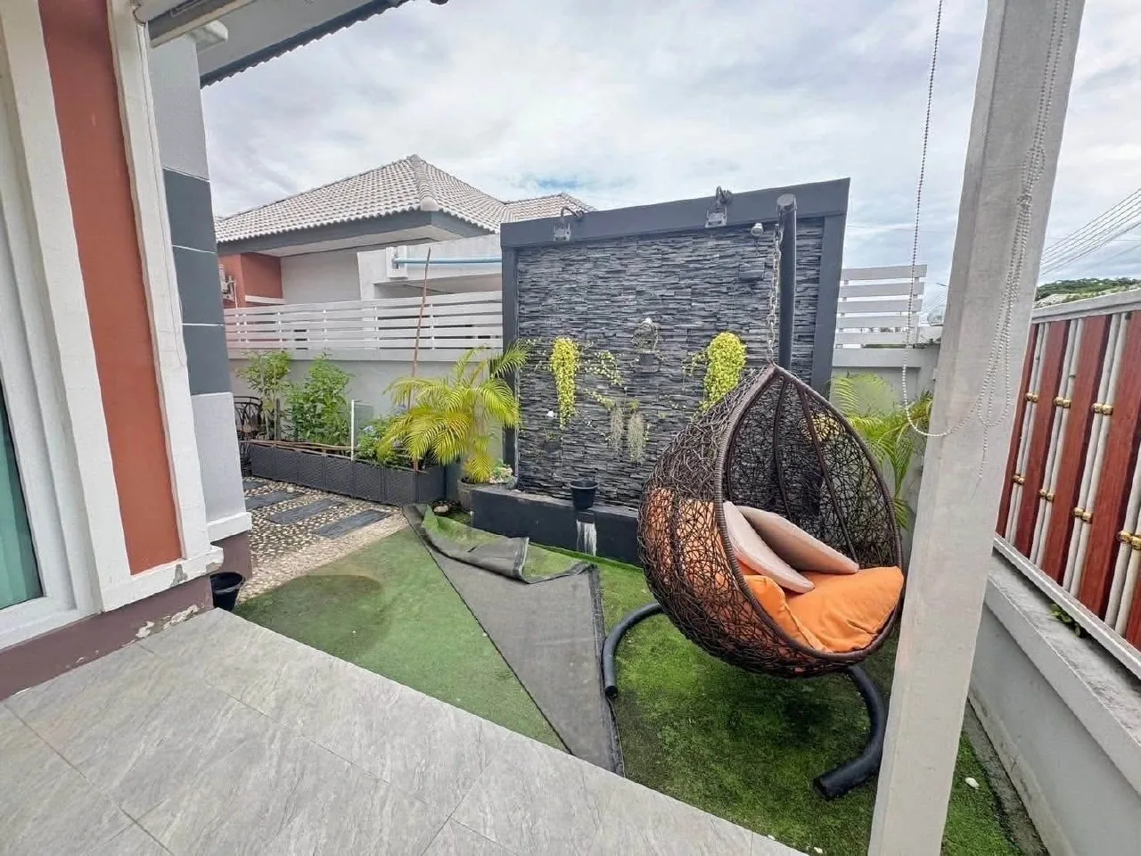 Rental listing photo in Thailand Rental listing photo in Thailand