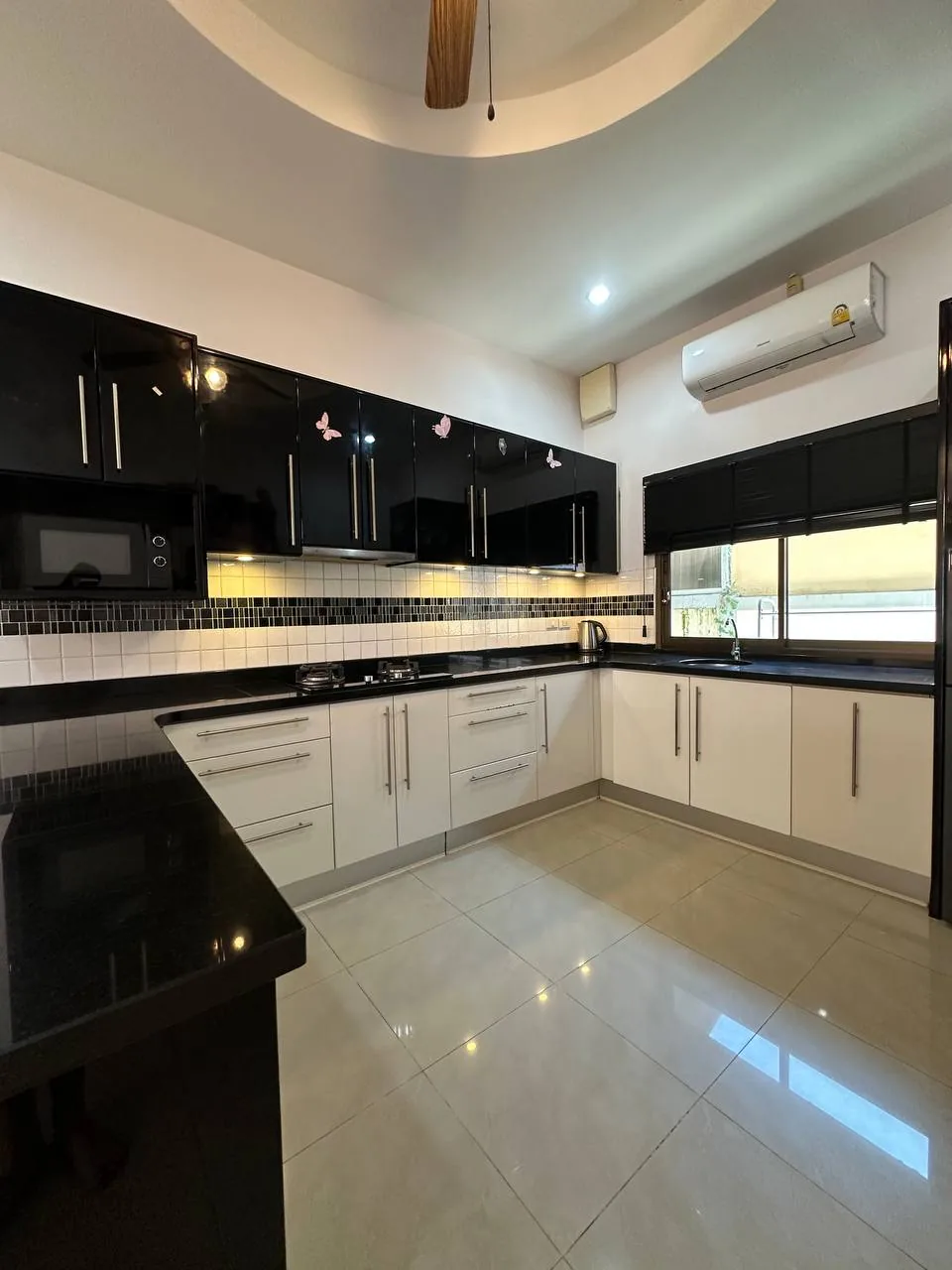 Сдаю: дом · 3 спальни · 160 м2, Паттайя, 35 000 THB/мес
