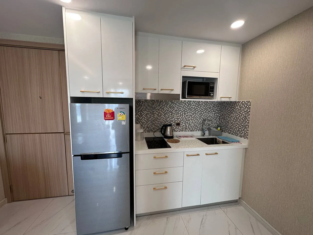 Rental listing photo in Thailand Rental listing photo in Thailand