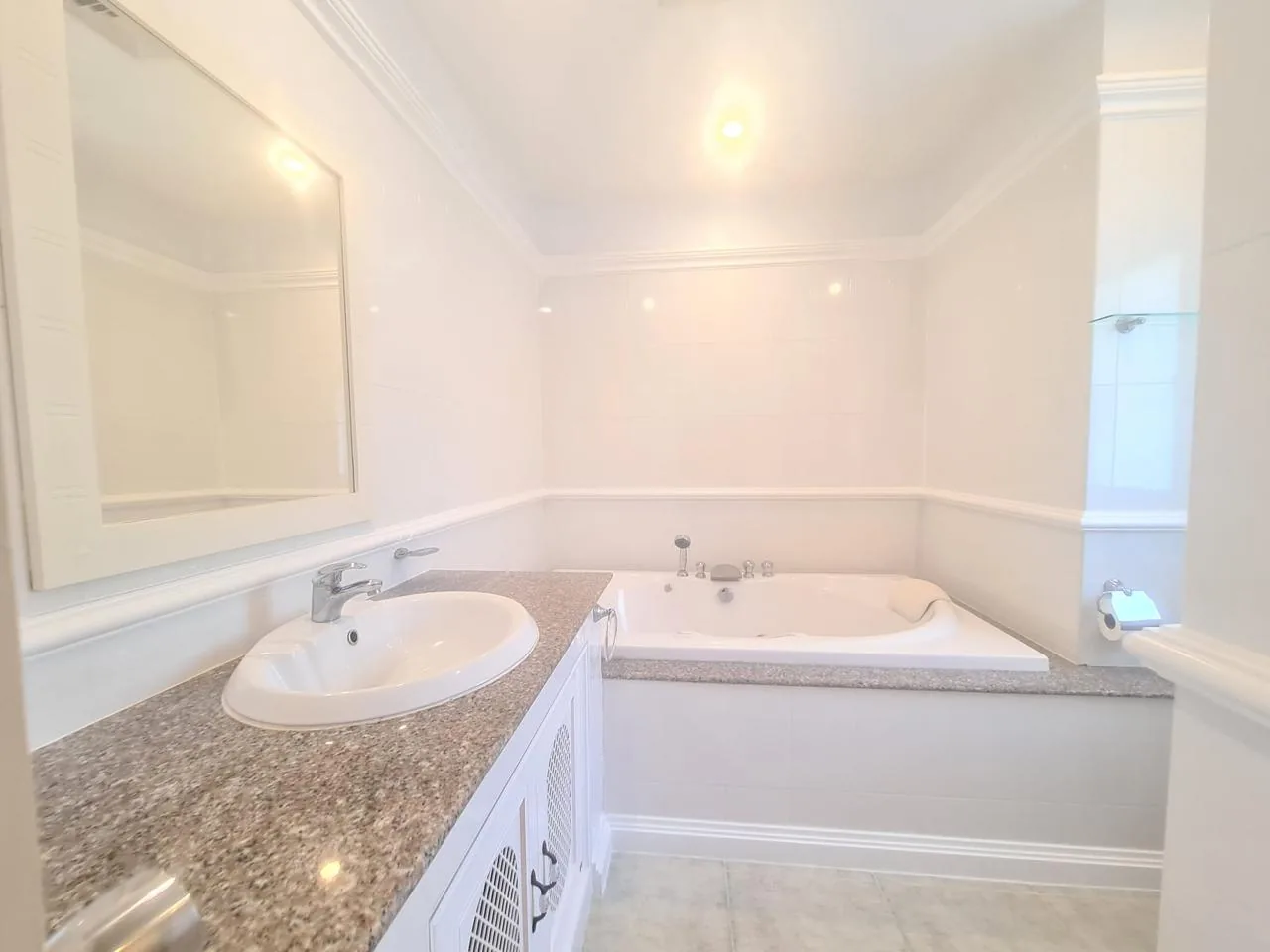 Rental listing photo in Thailand Rental listing photo in Thailand