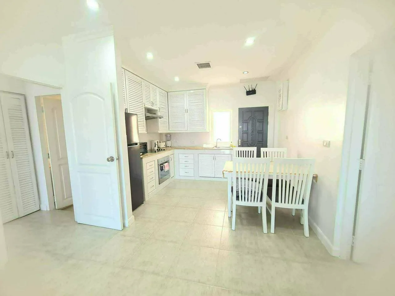 Rental listing photo in Thailand Rental listing photo in Thailand