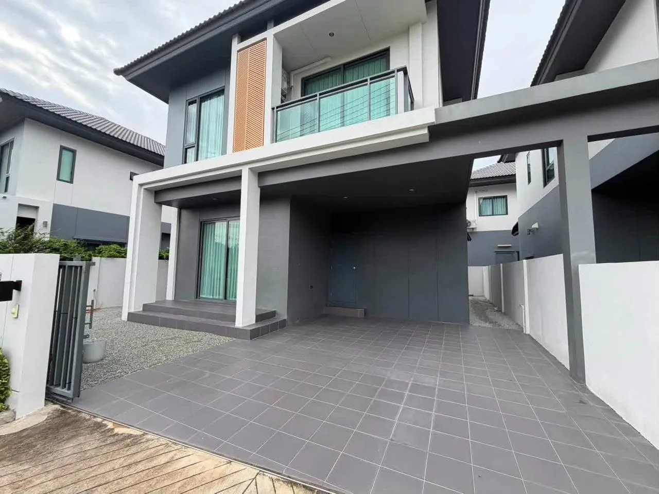 Rental listing photo in Thailand Rental listing photo in Thailand