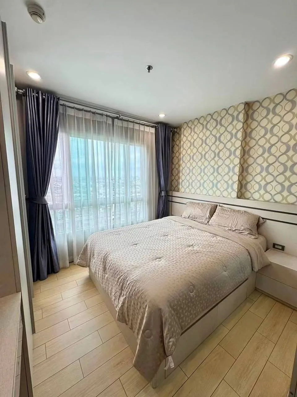 Сдаю: квартира · 1 спальня · 30 м2, Бангкок, Sathorn, 12 500 THB/мес