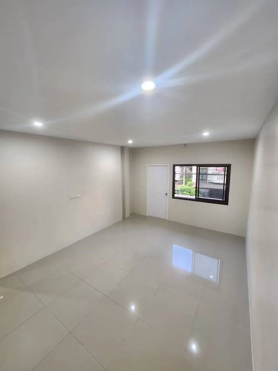 Rental listing photo in Thailand Rental listing photo in Thailand