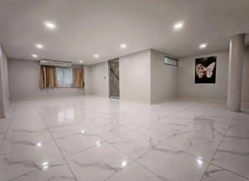 Фото объявления: квартира · 3 спальни · 350 м2, Бангкок Сдаю: квартира · 3 спальни · 350 м2, Бангкок, 39 000 THB/мес
