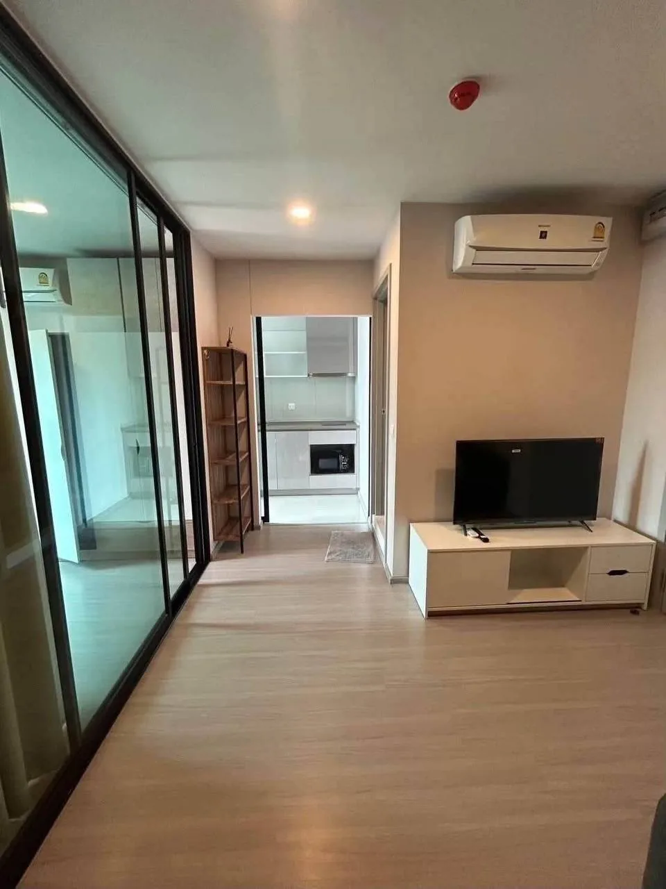 Фото объявления: квартира · 1 спальня · 31 м2, Бангкок, Asoke Сдаю: квартира · 1 спальня · 31 м2, Бангкок, Asoke, 14 000 THB/мес