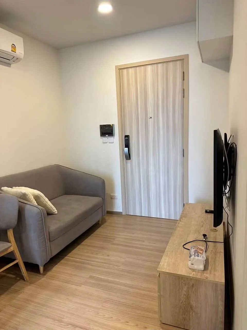 Фото объявления: квартира · 1 спальня · 28.50 м2, Бангкок Сдаю: квартира · 1 спальня · 28.50 м2, Бангкок, 13 500 THB/мес