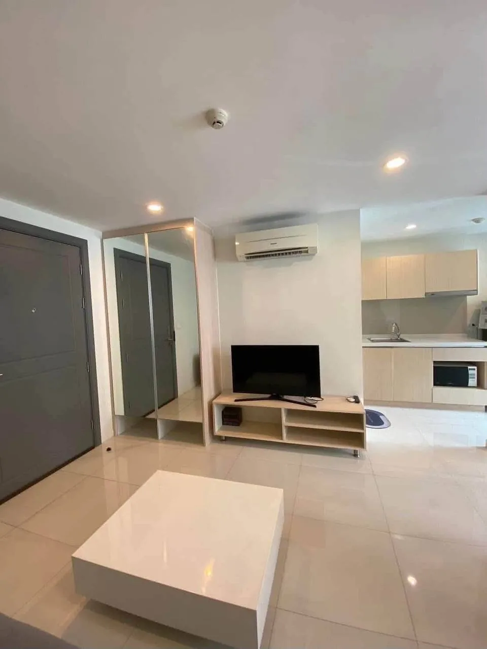 Rental listing photo in Thailand Rental listing photo in Thailand