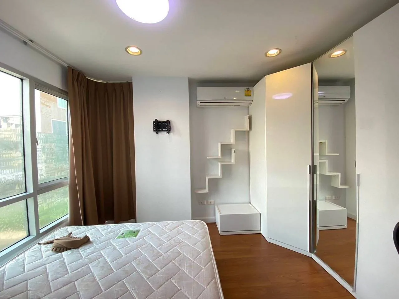 Сдаю: квартира · 2 спальни · 62 м2, Бангкок, 22 000 THB/мес