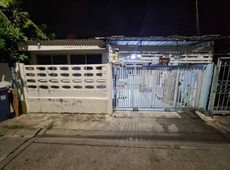 Фото объявления: квартира · 3 спальни, Бангкок, On Nut Сдаю: квартира · 3 спальни, Бангкок, On Nut, 13 000 THB/мес