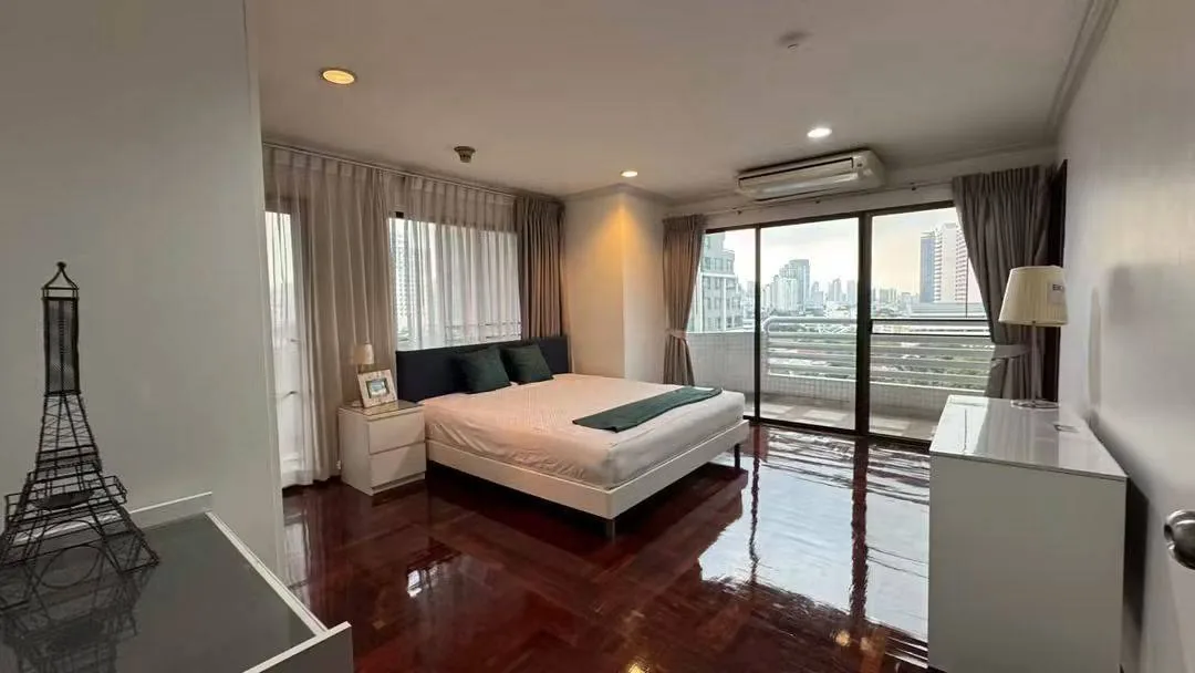 Фото объявления: квартира · 3 спальни · 164 м2, Бангкок, Phrom Phong Сдаю: квартира · 3 спальни · 164 м2, Бангкок, Phrom Phong, 70 000 THB/мес