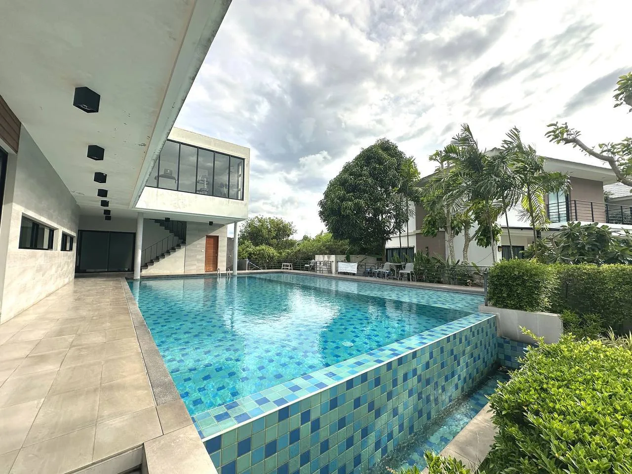 Rental listing photo in Thailand Rental listing photo in Thailand