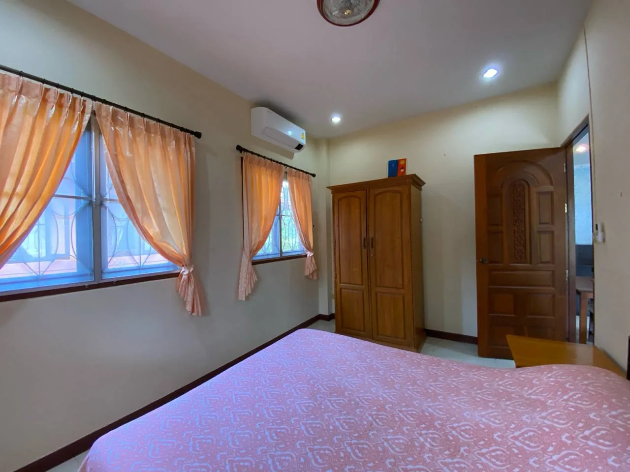 Rental listing photo in Thailand Rental listing photo in Thailand